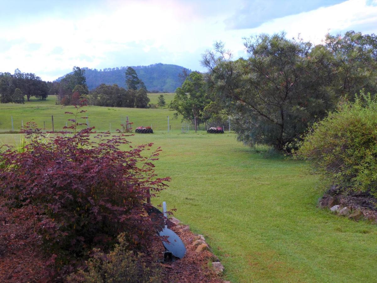 Rural Ambience With Netflix Apartment Mount George Exterior foto